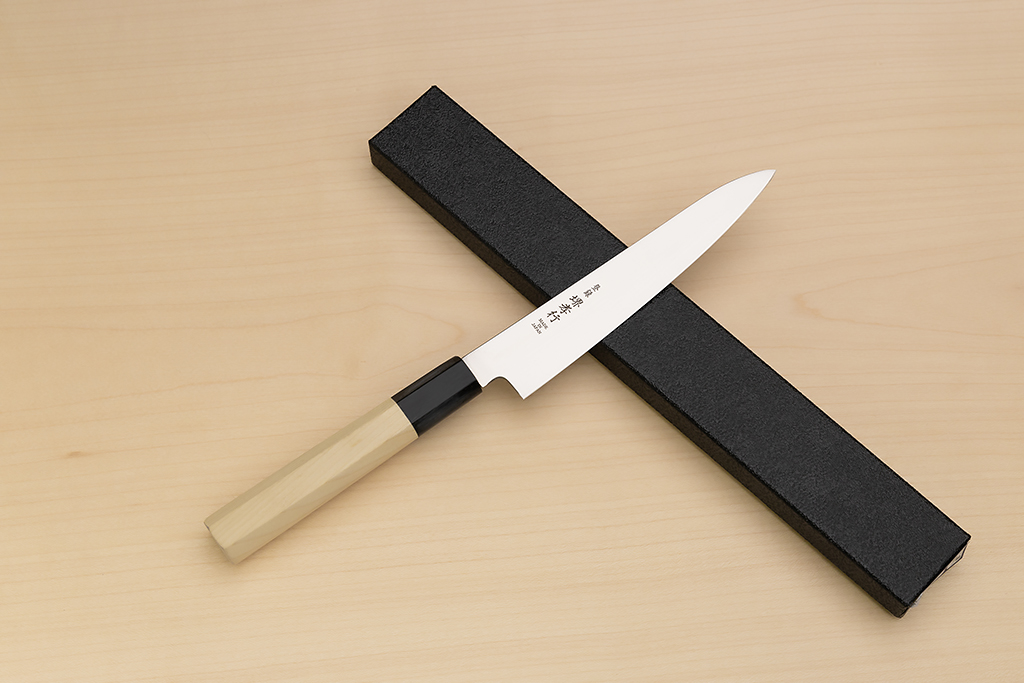 Sakai Takayuki Bohler Uddeholm Petty knife 150mm (6 ") Magnolia/Buffalo horn handle - Knife-Life - Best Japanese Knife Store