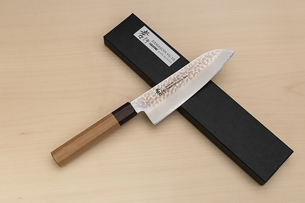 Sakai Takayuki 33-layer VG10 Damascus Santoku knife 170mm (6.7 ") Keyaki (Japanese Elm) handle