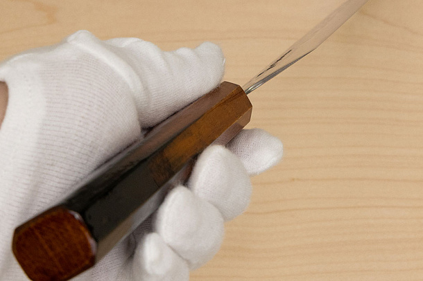 Hokiyama Sakon AUS10 Hammered shiny Damascus 210mm (8.3") Kiritsuke knife with Burnt pattern Urushi lacquered Magnolia Wood octagon handle Hokiyama Sakon AUS10 Hammered shiny Damascus 210mm (8.3") Kiritsuke knife with Burnt pattern Urushi lacquered Magnolia Wood octagon handle