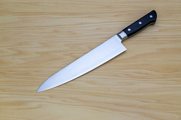 Tetsuhiro Super Gold 2 Gyuto knife 240mm (9.5") Black paper micarta Tetsuhiro Super Gold 2 Gyuto knife 240mm (9.5") Black paper micarta