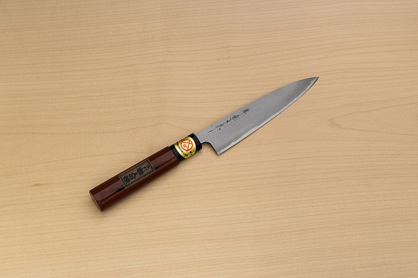 Sakai Genkichi Warikomi White steel 3 Petty knife 150mm (4.8) Magnolia Wood with Negoro-Nuri Urushi Lacque Sakai Genkichi Warikomi White steel 3 Petty knife 150mm (4.8) Magnolia Wood with Negoro-Nuri Urushi Lacque