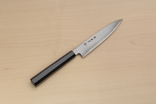 Sakai Takayuki Silver steel 3 Petty knife 150mm (6 ") Ebony/Buffalo horn handle Sakai Takayuki Silver steel 3 Petty knife 150mm (6 ") Ebony/Buffalo horn handle