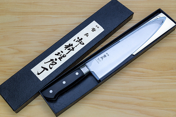 Tetsuhiro Super Gold 2 Gyuto knife 240mm (9.5") Black paper micarta Tetsuhiro Super Gold 2 Gyuto knife 240mm (9.5") Black paper micarta