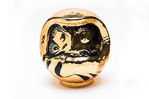 Designer's Premium Gold Daruma Medium 20cm