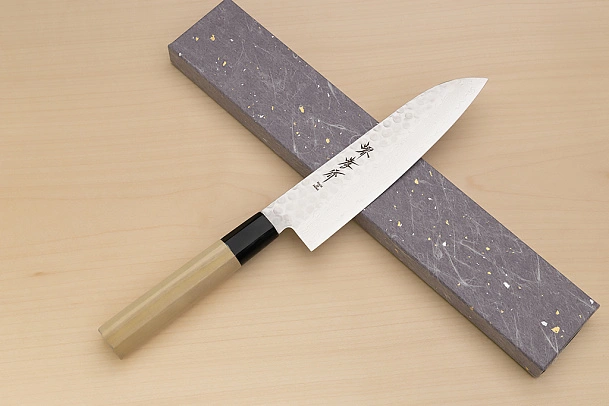 Sakai Takayuki 45-layer Damascus AUS10 Santoku knife 180mm ( 7.1 ") Magnolia/Italian resin handle