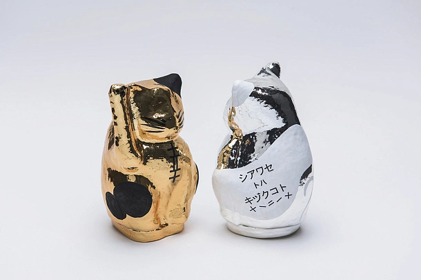 Designer's Premium Silver Maneki-Neko Small 14cm Designer's Premium Silver Maneki-Neko Small 14cm