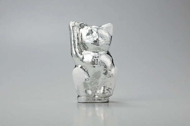 Designer's Premium Silver Maneki-Neko Small 14cm Designer's Premium Silver Maneki-Neko Small 14cm